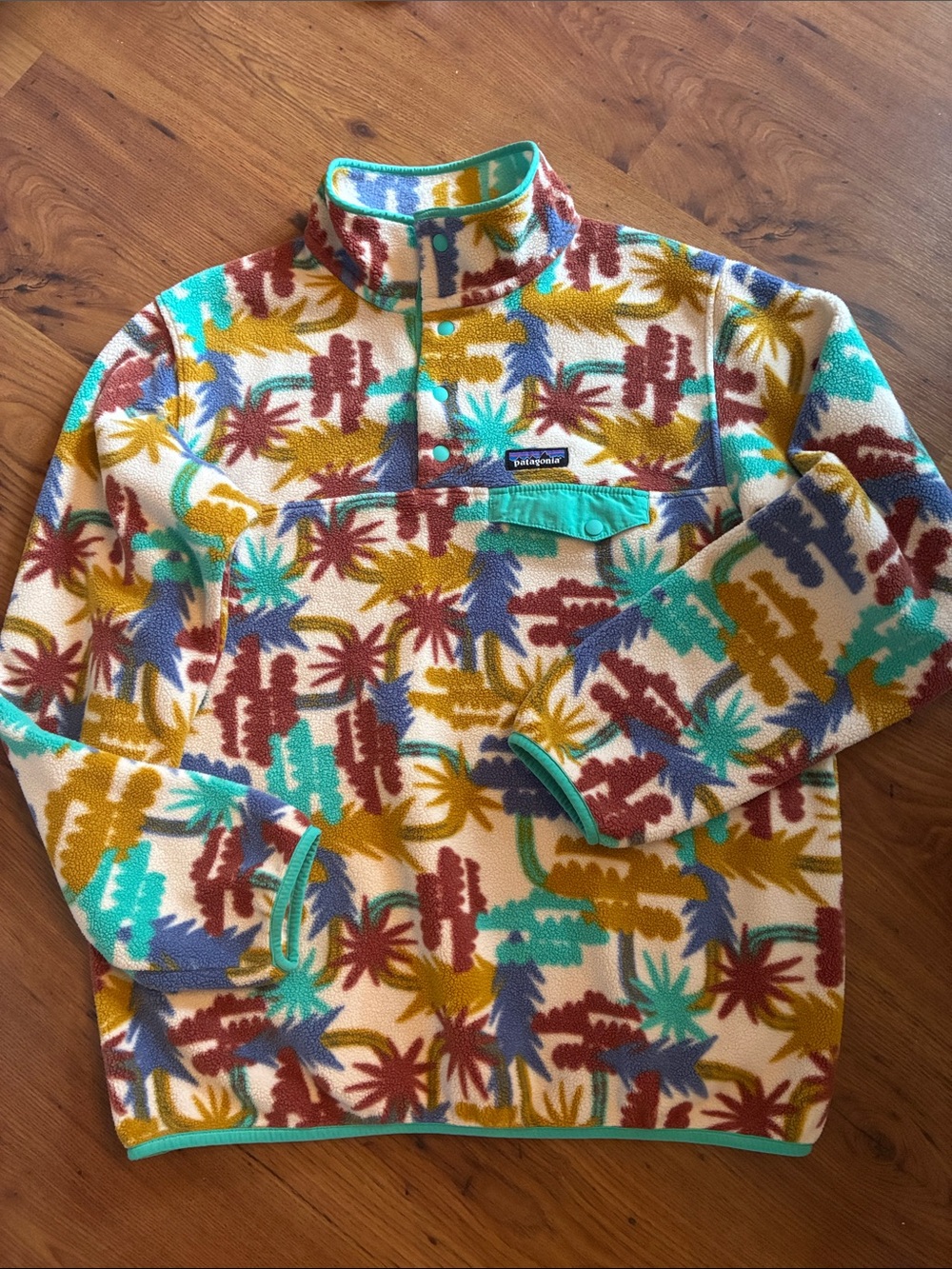 Patagonia Cream Multi-Color Printed Synchilla Pullover Size L
